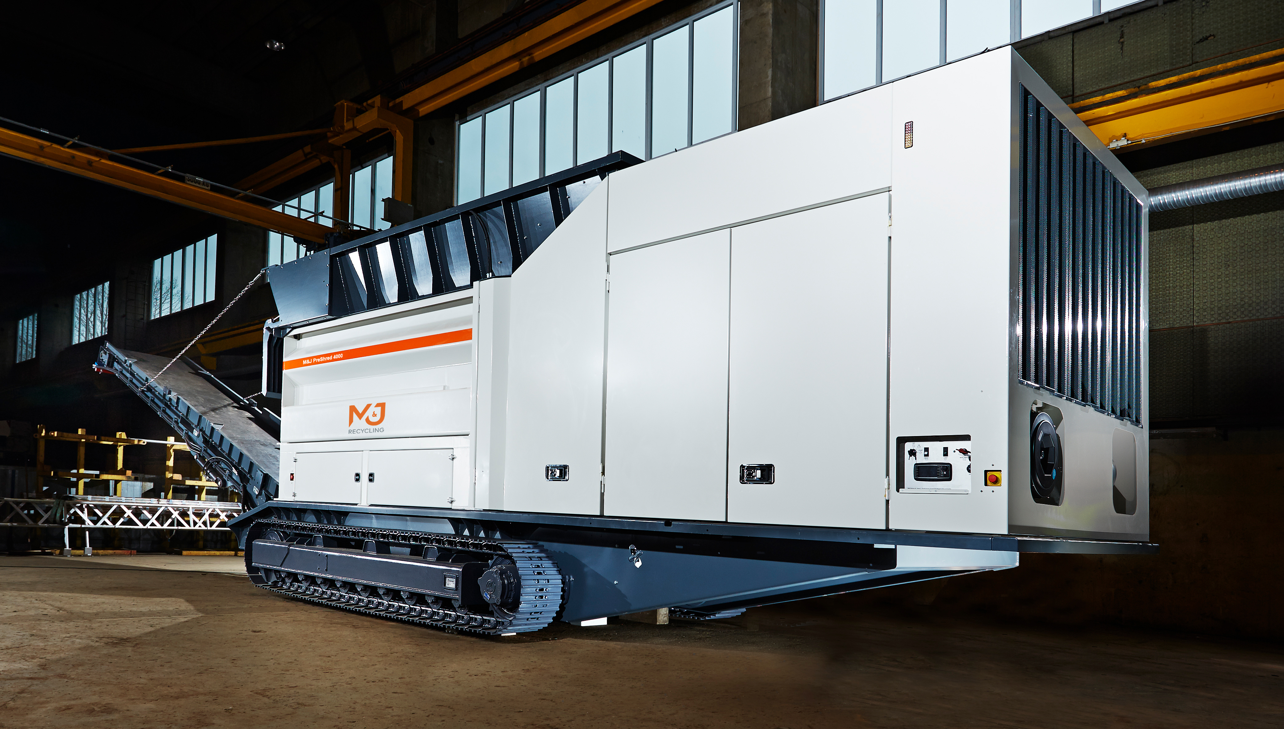 MJ 4000 M crawler leaflet 1