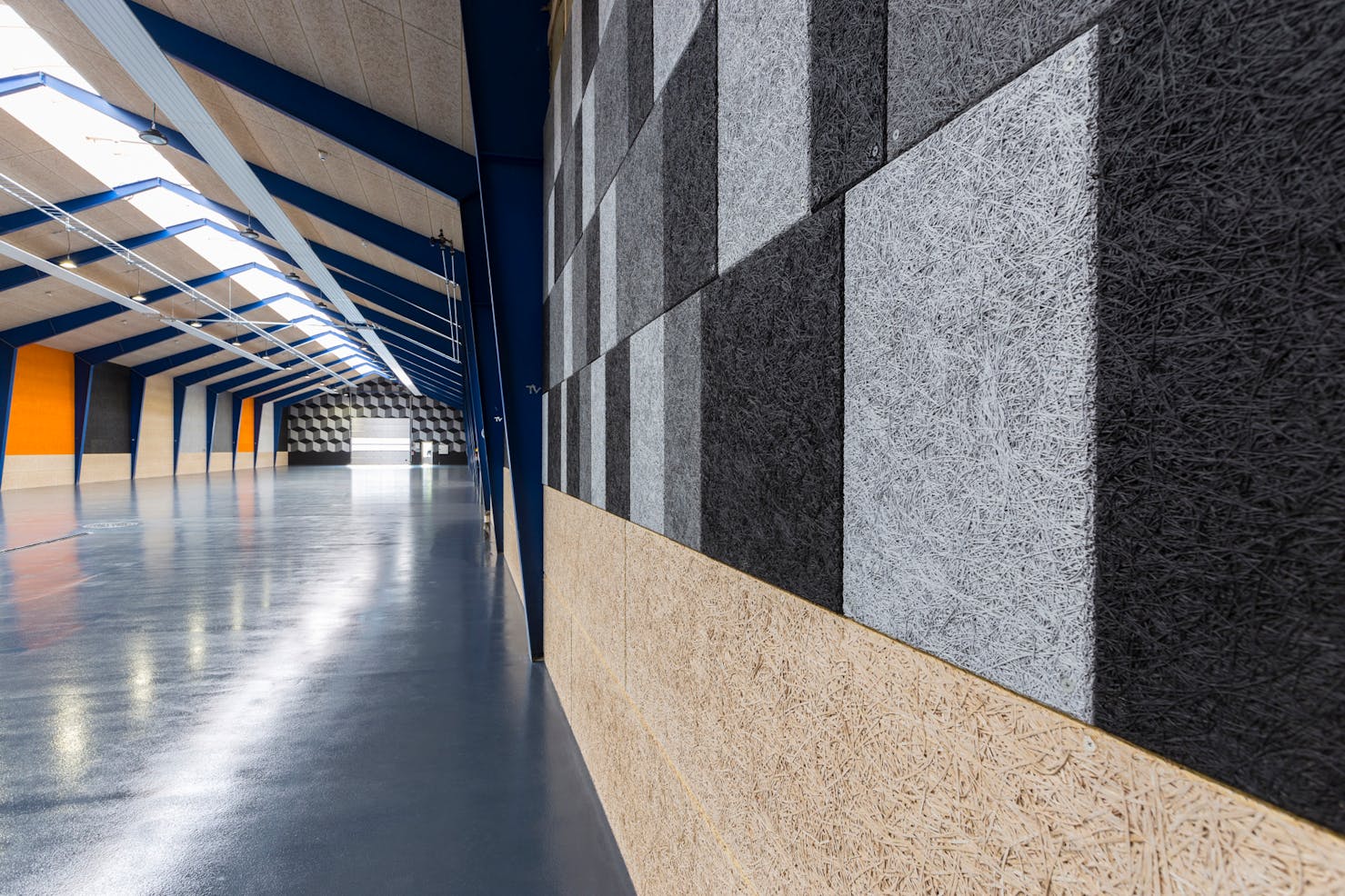 Troldtekt working showroom 300dpi jpg